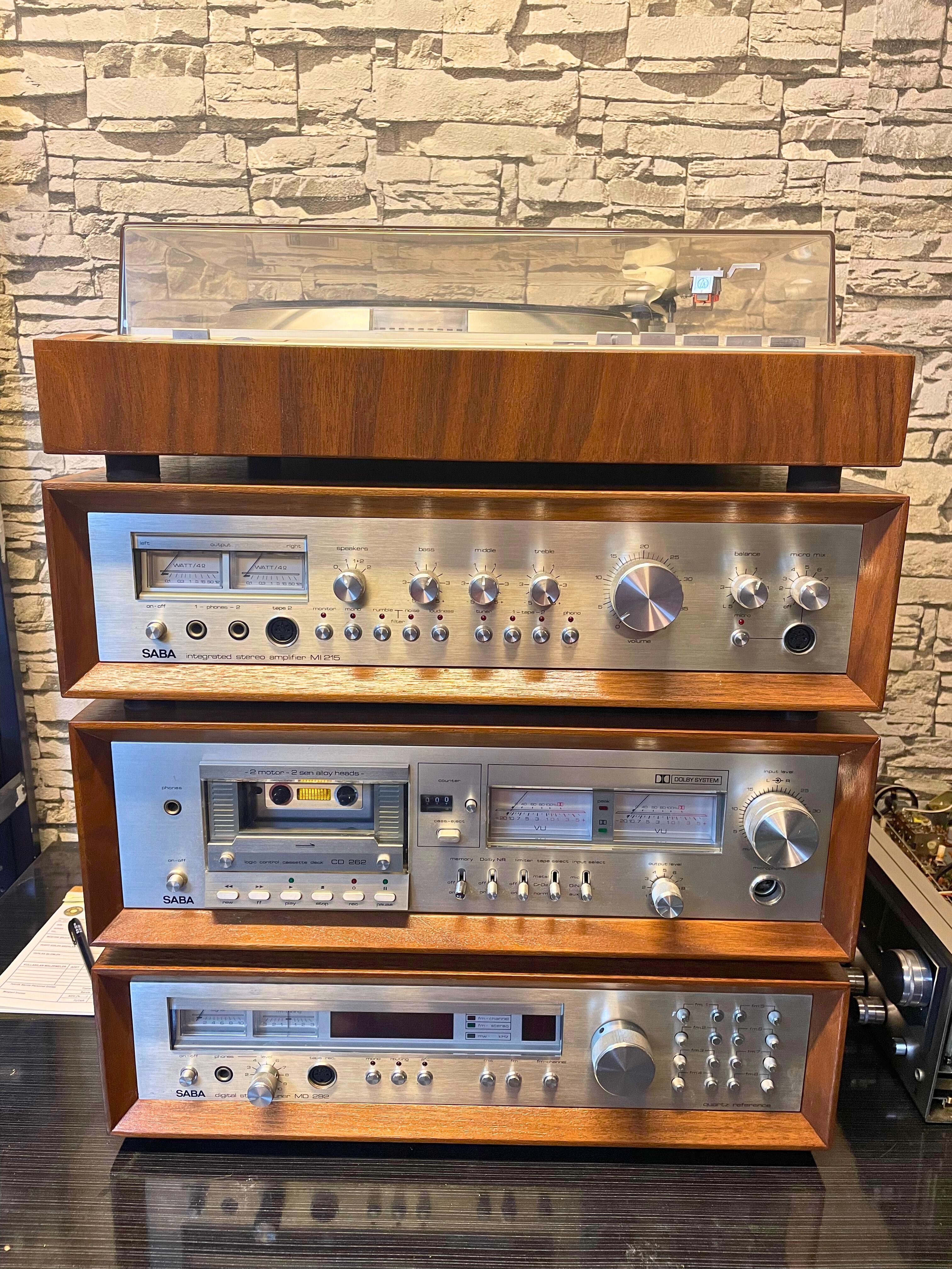 Vintage Cihazlara Ahşap Kasa